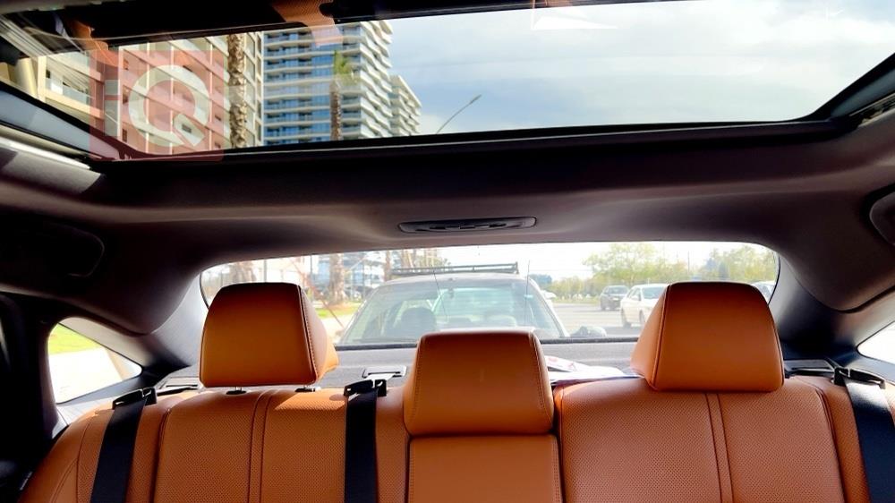 تويوتا أفالون